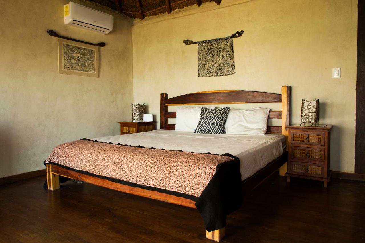 Lagoon Front Hut: Daily Cleaning, Bikes & Kayaks! Bacalar Exterior photo